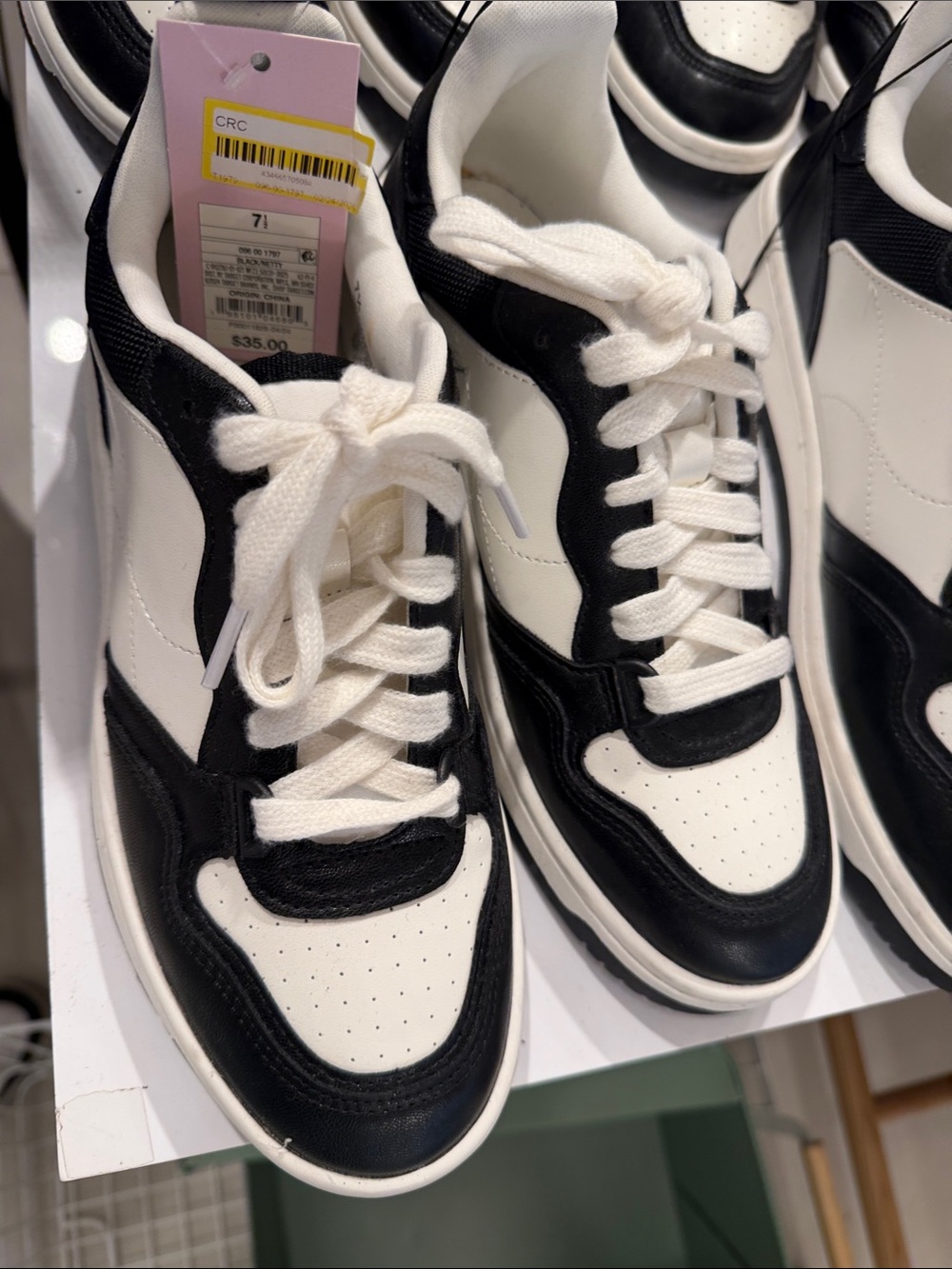 wild fable Black and White Low-Top Sneakers